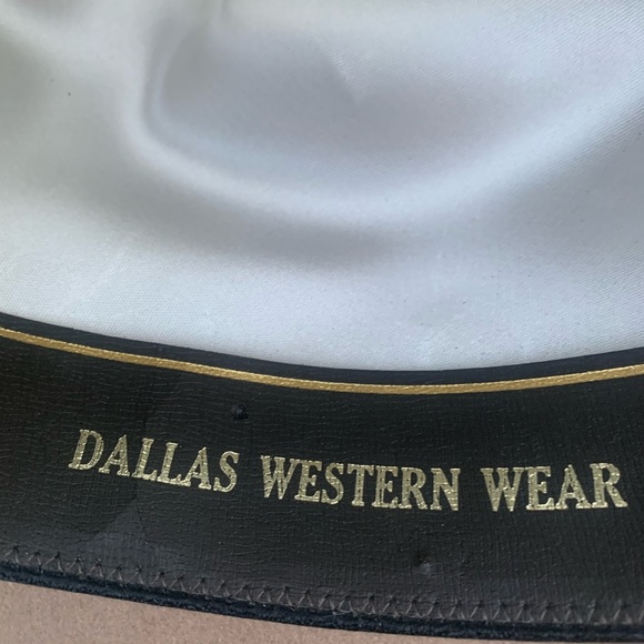 Vintage Star Dallas Western Wear. - Picture 6 of 6